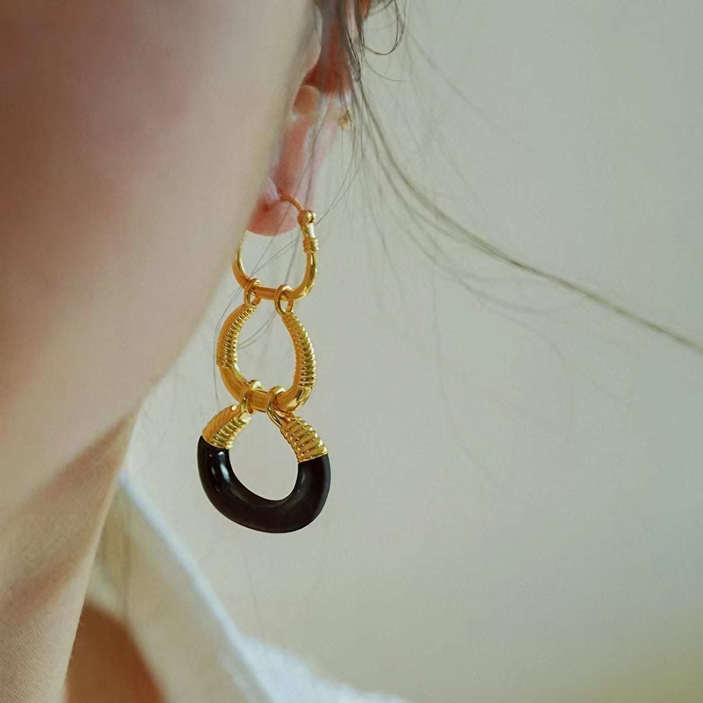 bold chain statement jewelry