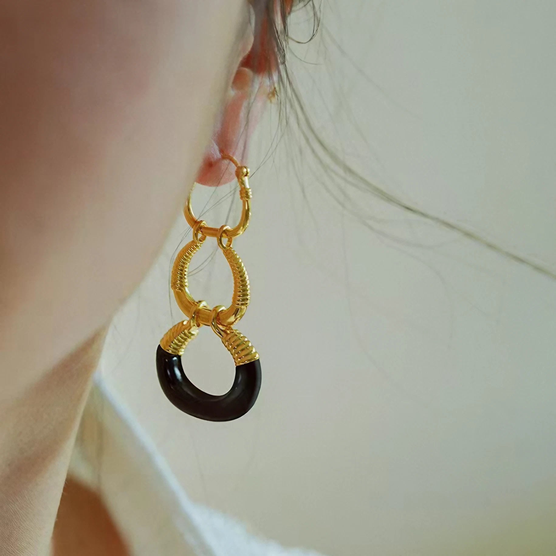 bold chain statement jewelry