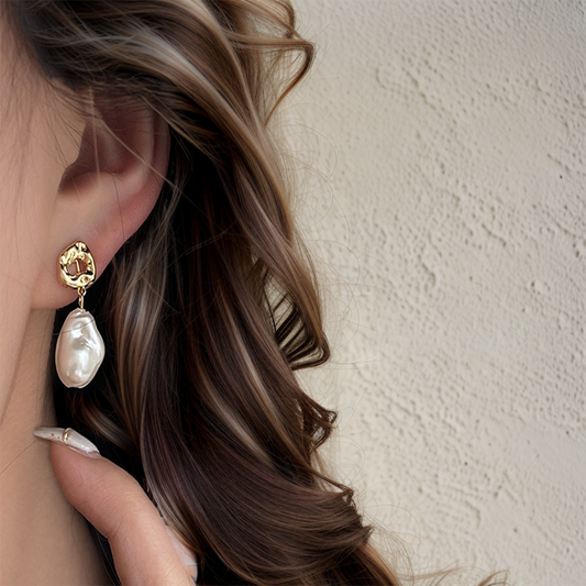 Timeless drop earrings baroque pearl