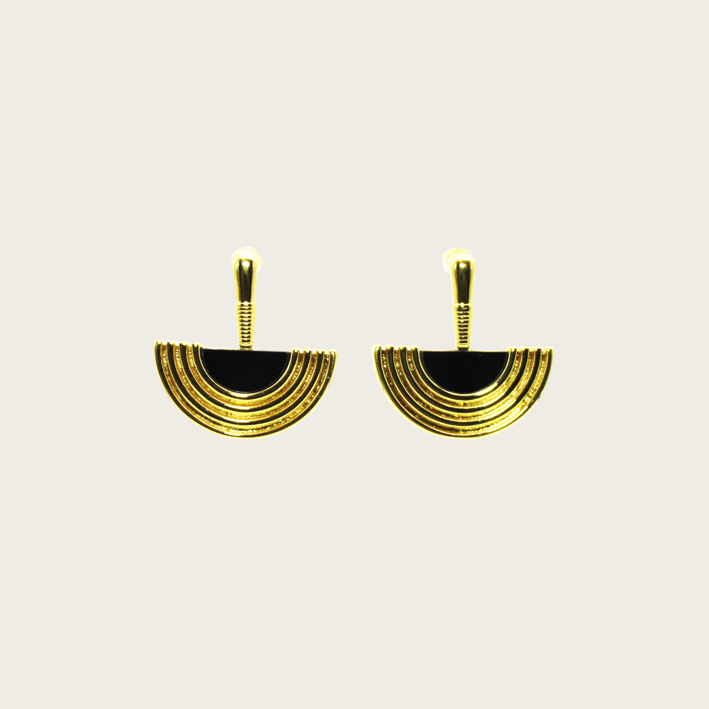 black onyx striking statement piece