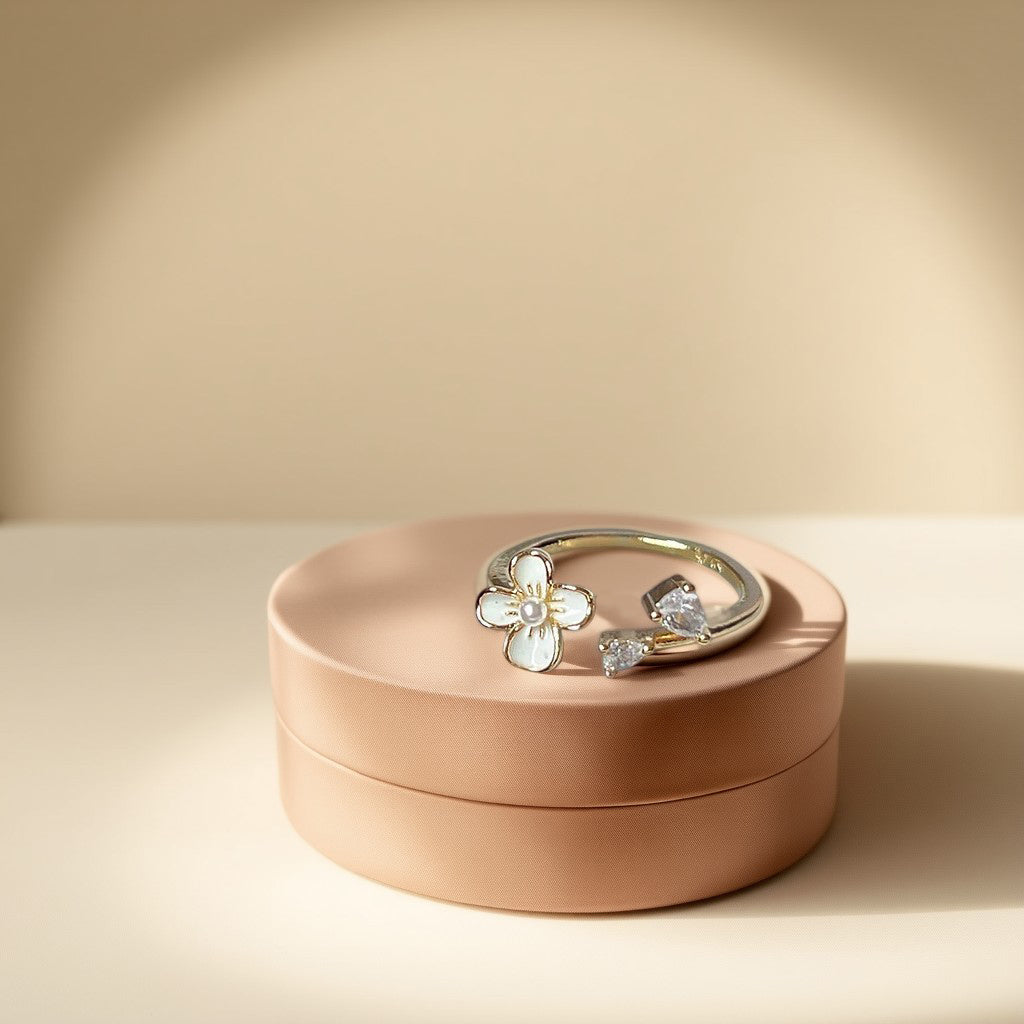 Delicate zirconia ring