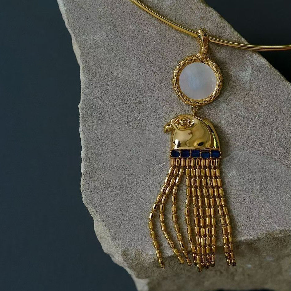 Bold antique-style set featuring eagle and serpent