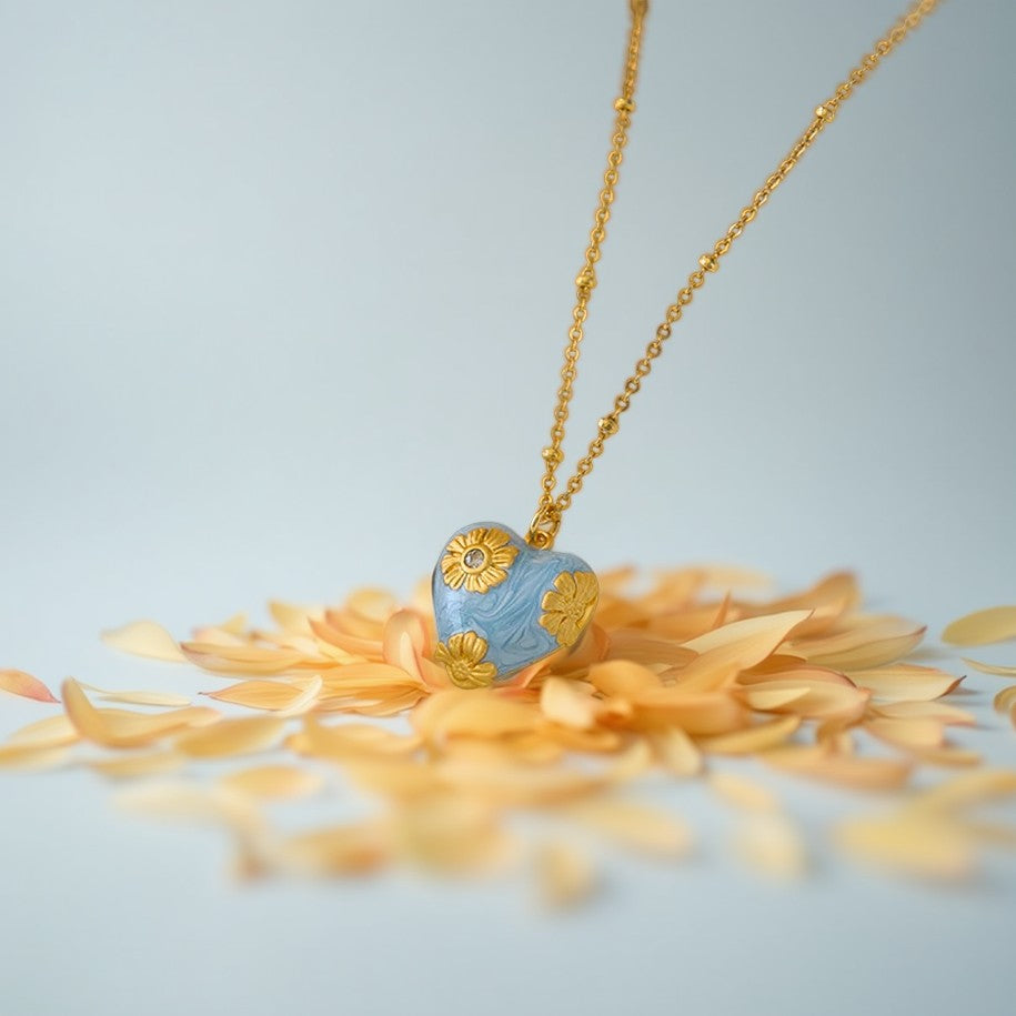 Heart-shaped enamel pendant necklace, minimalist style