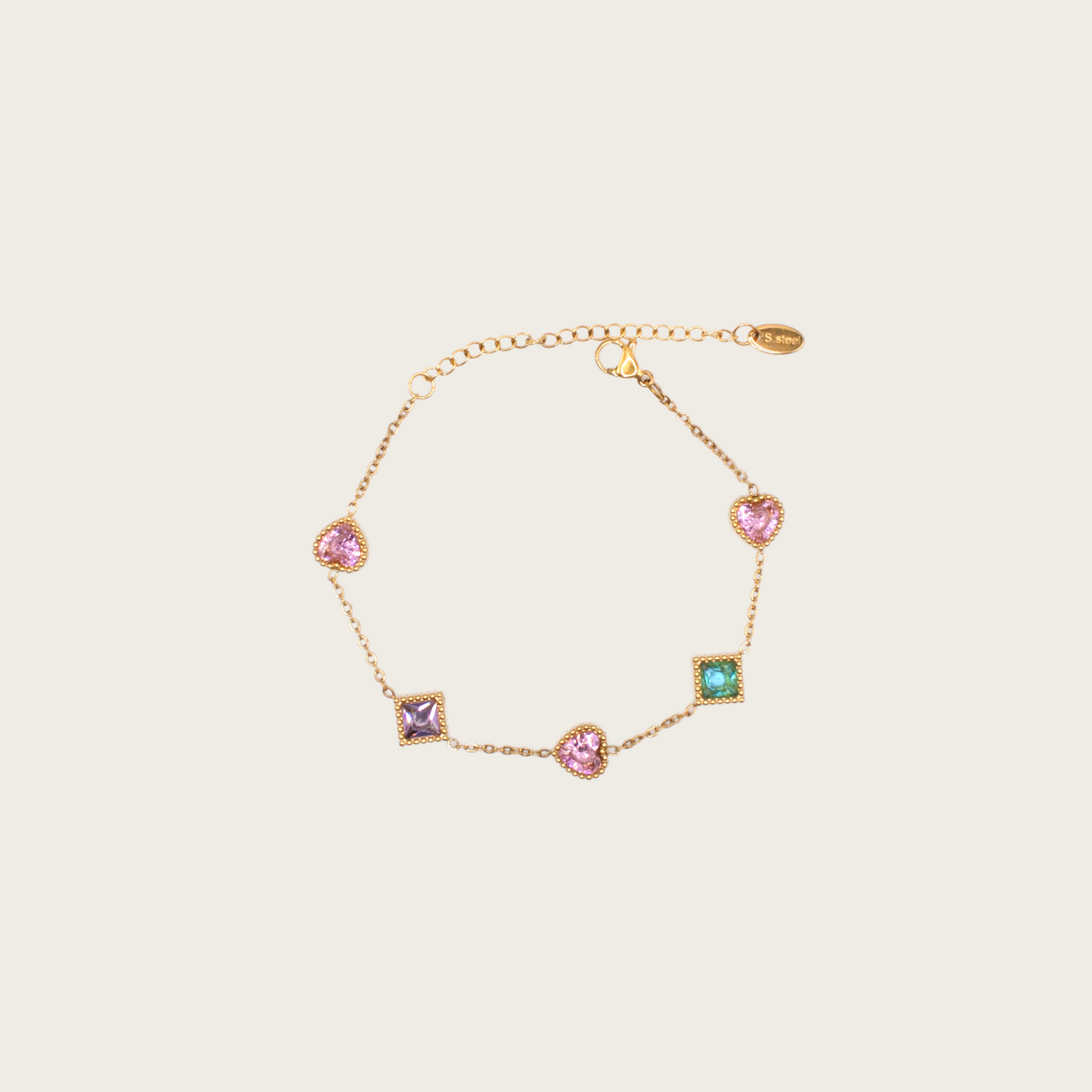 Stylish bracelet with diamond-shaped zircon hearts