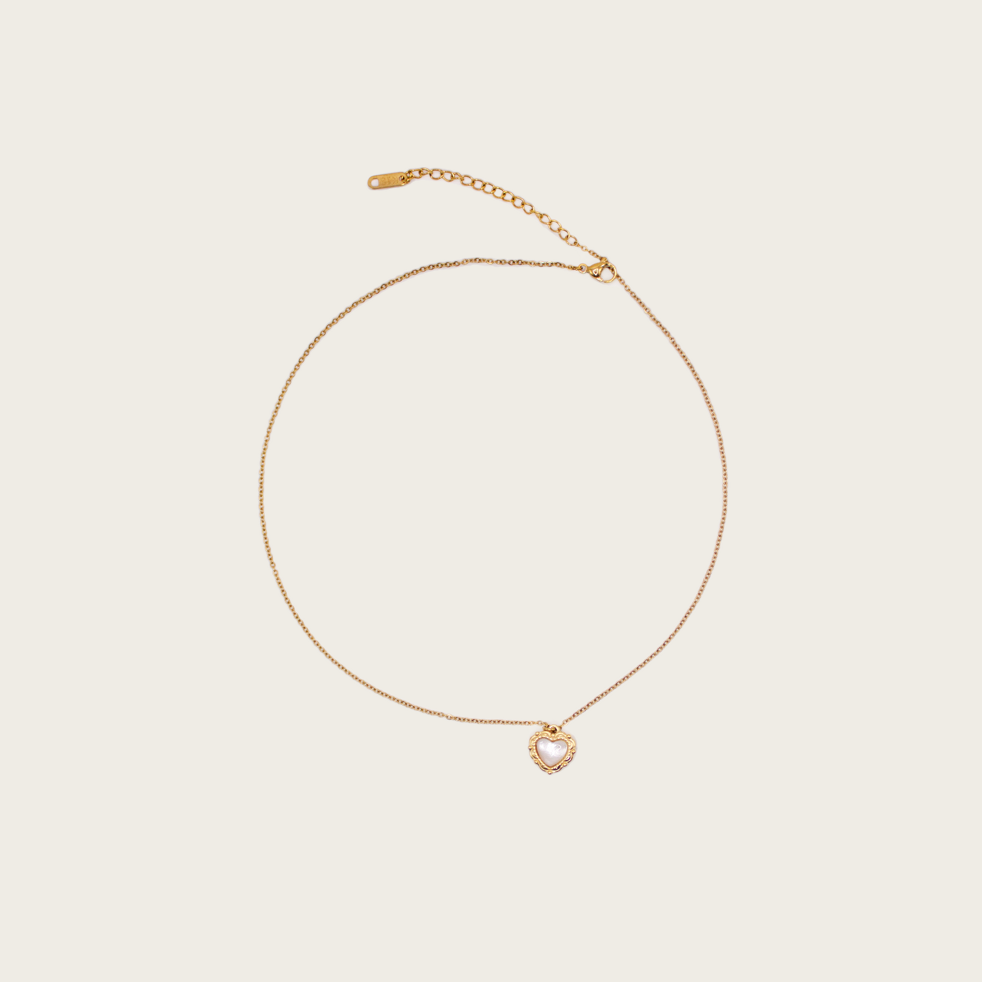 Simple heart-pattern necklace for everyday wear