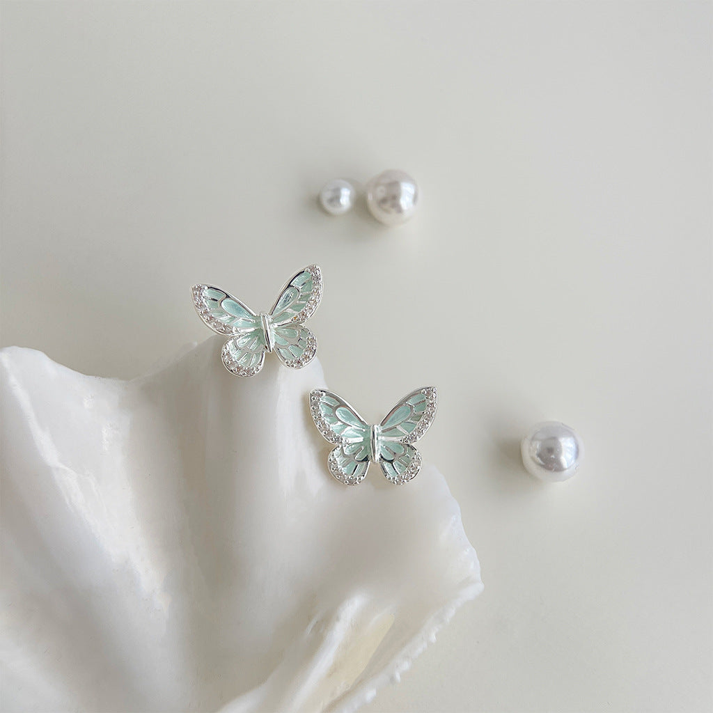 Charming mint green butterfly earrings, minimalist style