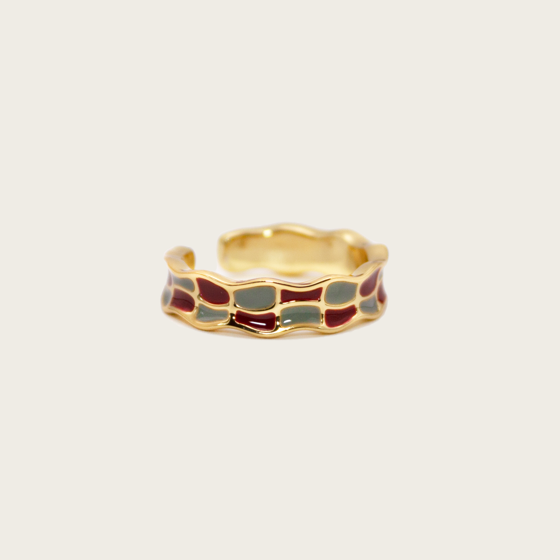 Elegant Morandi color enamel ring with sleek design