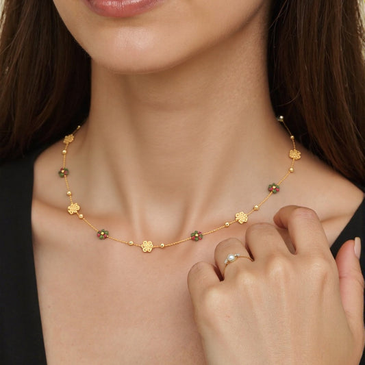 Close-up of a Summer Cute Flower Necklace, showcasing a delicate flower pendant crafted from natural stones in vibrant colors, ideal for sunny days