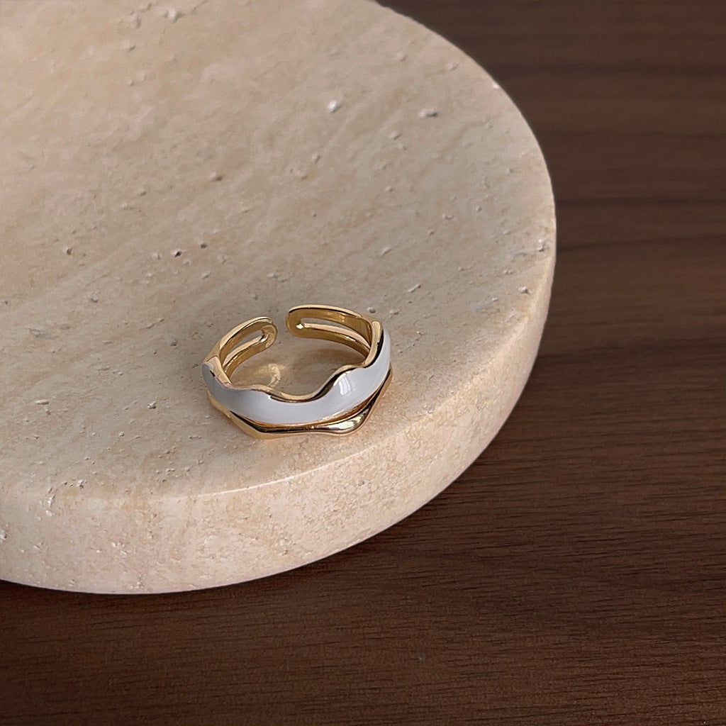 Elegant minimalist ring with white enamel finish