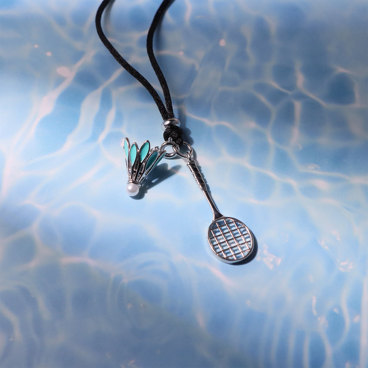 Sporty Badminton Racket Necklace with a detailed racket charm, designed for players and fans who want to showcase love for the game