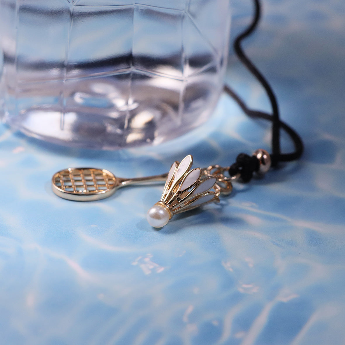 Sporty Badminton Racket Necklace with a detailed racket charm, designed for players and fans who want to showcase their love for the game